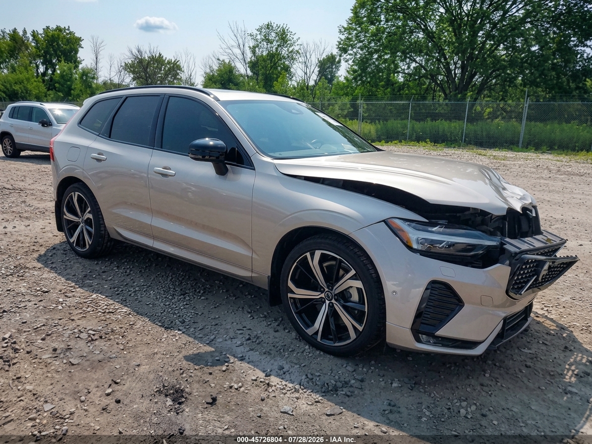 Volvo XC60 B5 AWD Ultra Dark